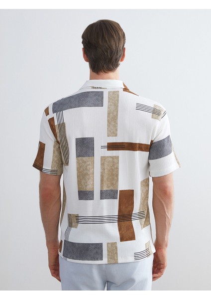 Yeni Sezon Regular Fit Kısa Kollu Desenli Viskon Erkek Gömlek fırsatları