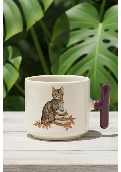Sonbahar Temalı Sevimli Kedi No:7 Baskılı Lila Renkli T Kulplu Latte Fincanı Kupa