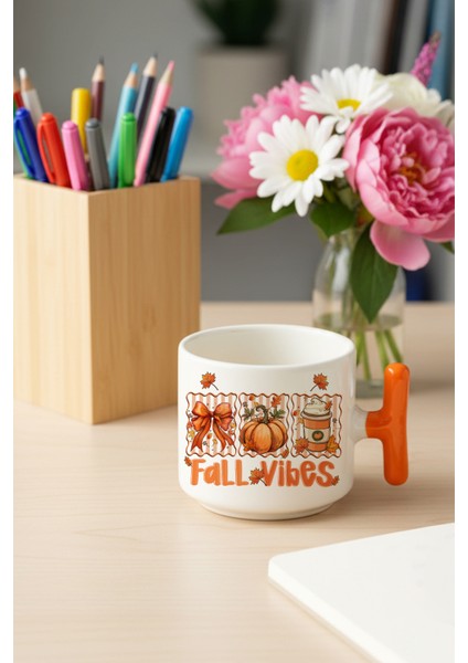 Hello Fall Vibes Baskılı Turuncu Renkli T Kulplu Latte Fincanı Kupa
