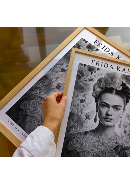 Siyah Beyaz Frida Kahlo Portresi, Feminist Sanat fiyatları