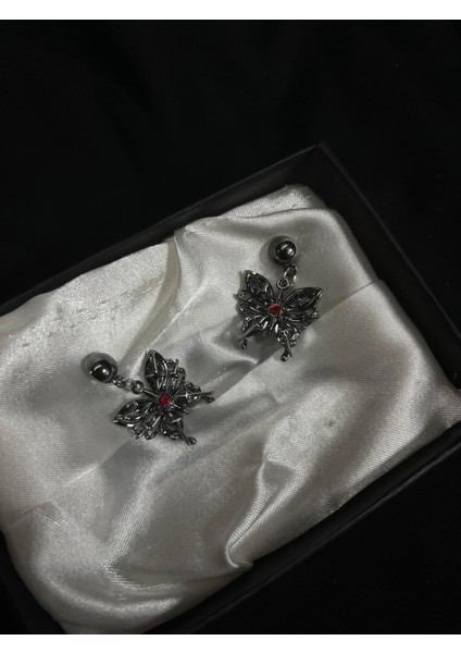 Taşlı Gotik Kelebek Kolye