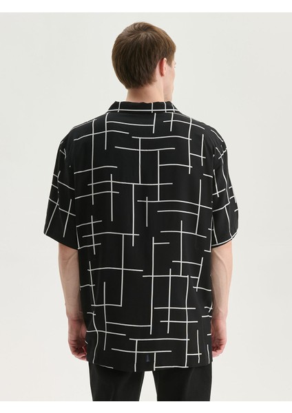 Yeni Sezon Regular Fit Kısa Kollu Desenli Erkek Gömlek fırsatları