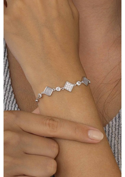 Kare Figürlü Top Zincir Kadın Gümüş Kadın Bileklik