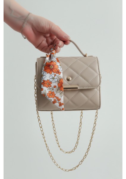 Kadın Kapitone Fularlı Zincir Askılı El ve Omuz Çantası Minimal