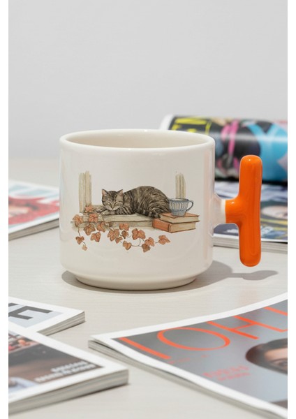 Sonbahar Temalı Sevimli Kedi No:10 Baskılı Turuncu Renkli T Kulplu Latte Fincanı Kupa