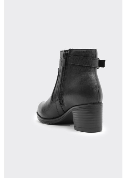 Kısa Topuklu Hakiki Deri Fermuarlı Kadın Bot modelleri