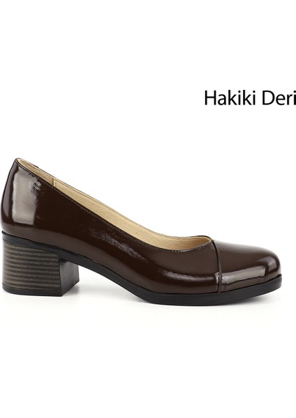 Kadın Kahve Kısa Kalın Topuklu Hakiki Deri Ayakkabı