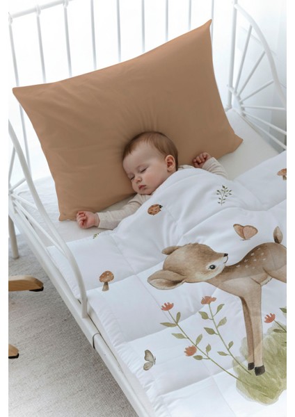 Organik Baskılı Bebek (100X150 Cm) Yorgan Seti - Iconic Serisi - Kelebekle Oynayan Ceylan fiyatları