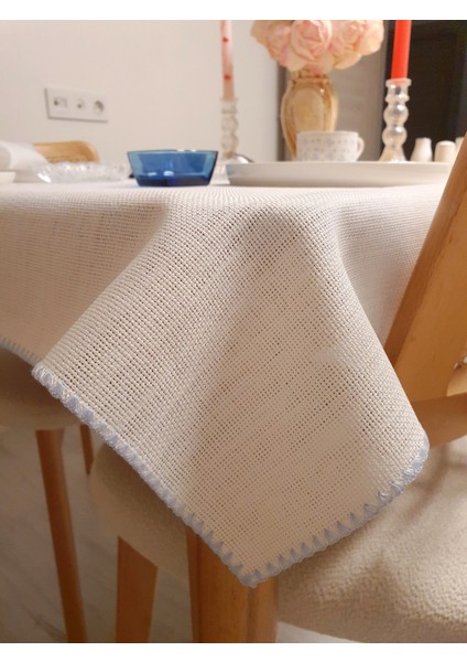 Etamin Işlemelik Masa Örtüsü