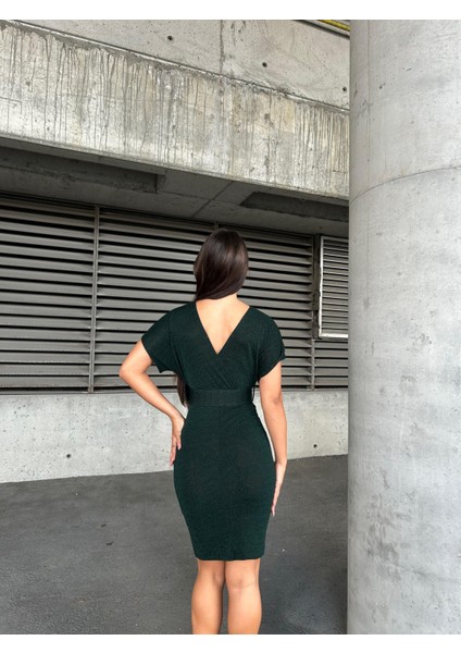 Flowers Kruvaze Yaka Kemer Detaylı Abiye Elbise 583309 Zümrüt fırsatları