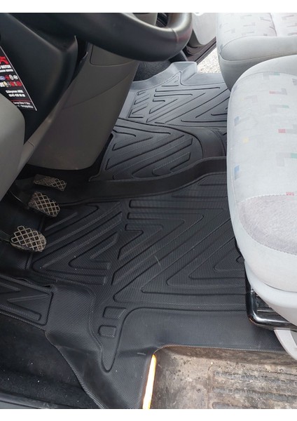 Volkswagen Transporter T5 2003-2015 Havuzlu Oto Paspas modelleri