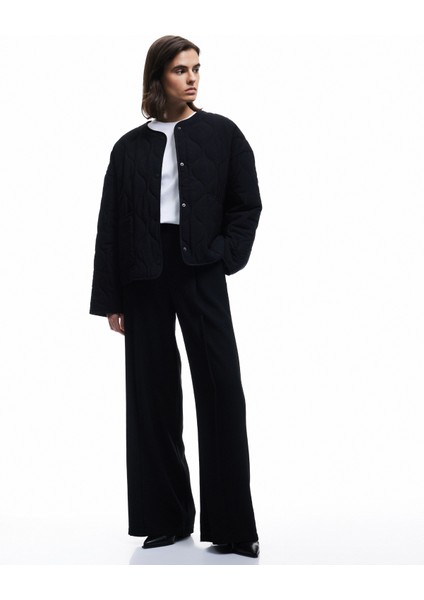 Çıt Çıt Düğme Kapamalı Cepli Uzun Kollu Bisiklet Yaka Kapitone Mevsimlik Ceket