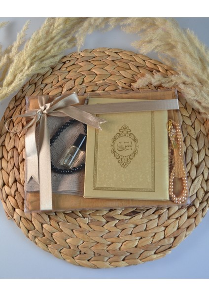 Hediyelik Termo Deri Yasin Seti – Örtü, Takke, Tesbih, Esans – Mevlit, Umre, Hac Hediyeliği