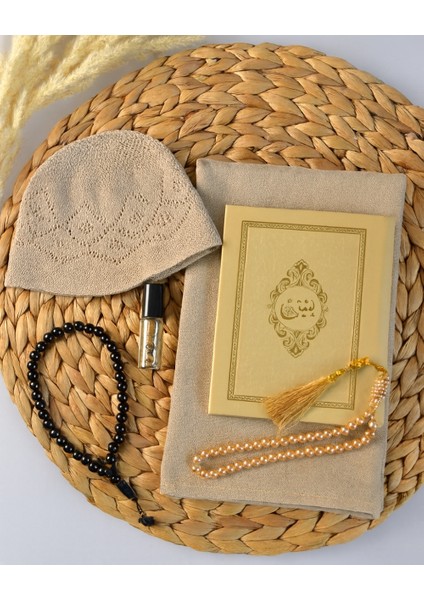 Hediyelik Termo Deri Yasin Seti – Örtü, Takke, Tesbih, Esans – Mevlit, Umre, Hac Hediyeliği fiyatları