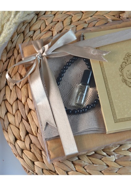 Hediyelik Termo Deri Yasin Seti – Örtü, Takke, Tesbih, Esans – Mevlit, Umre, Hac Hediyeliği indirimleri