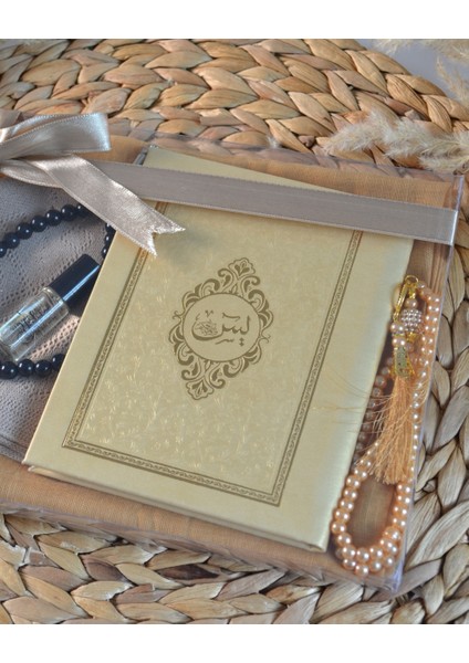 Hediyelik Termo Deri Yasin Seti – Örtü, Takke, Tesbih, Esans – Mevlit, Umre, Hac Hediyeliği