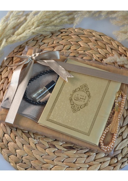 Hediyelik Termo Deri Yasin Seti – Örtü, Takke, Tesbih, Esans – Mevlit, Umre, Hac Hediyeliği