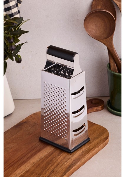 Grattugia Siyah Silikon Saplı Rende 23 cm 4 Yüzeyli Peynir ve Sebze Rendesi fiyatları