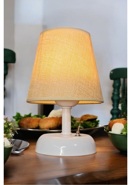 Krem Renkli Kablosuz Masa Lambası, Cafe ve Restoran Dekorasyonuna Uygun Pilli Abajur