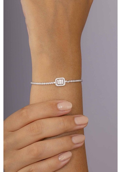 Orta Baget Taşlı Su Yolu Kadın Gümüş Bileklik fiyatları