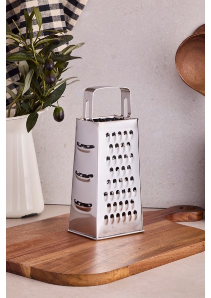 Grattugia Kutu Metal Saplı Rende 20 cm 4 Yüzeyli Peynir ve Sebze Rendesi