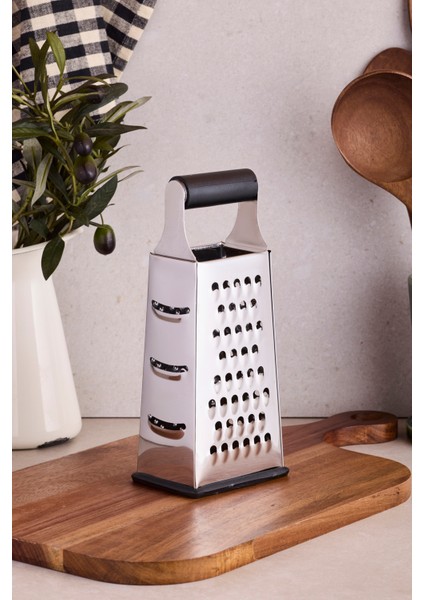 Grattugia Siyah Silikon saplı Rende 20 cm 4 Yüzeyli Peynir ve Sebze Rendesi