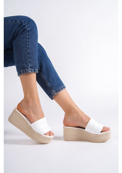 Reına Dolgu Topuklu Ortopedik Taban Hasır Görünümlü Kadın Terlik Ckt - Beyaz fırsatları