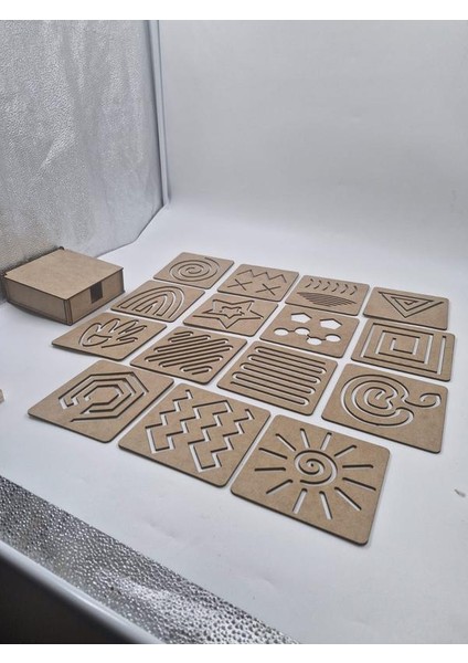 Ahşap Montessori Çizim Seti Temel Simetrik Şekiller Kutulu 15 Adet fırsatları