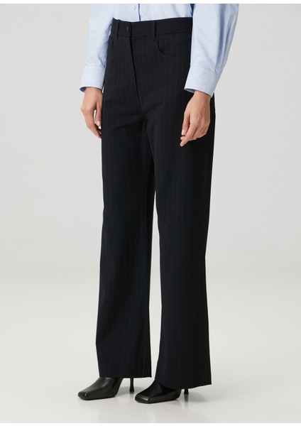 Regular Fit Lacivert Çizgili Pantolon fiyatları