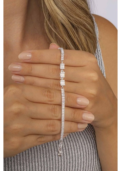 Üçlü Baget Taşı Full Taş Kadın Gümüş Bileklik fiyatları