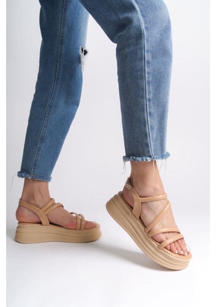 Natalıe Ince Tokalı Şerit Detaylı Ortopedik Taban Kadın Sandalet Ctt - Ten