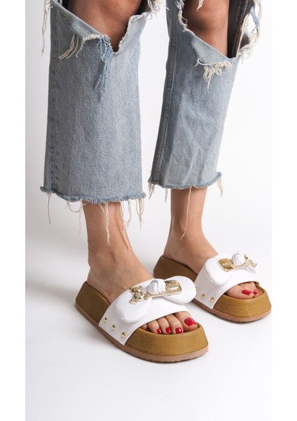 Dıla Kalın ve Ortopedik Taban Ayıcıklı Saten Kadın Terlik Skt - Beyaz