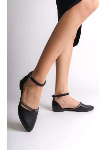 Monıca Tokalı Ortopedik Rahat Taban Taş Detaylı Kadın Babet Ayakkabı Cst - Siyah