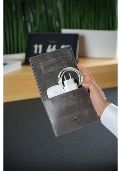 Techgear Gri Hakiki Deri Organizer - Mouse, Şarj Aleti ve Kablo Düzenleyici