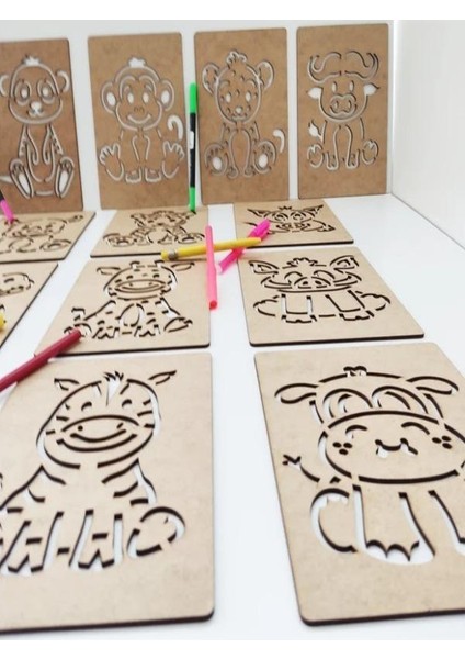 Ahşap Montessori Çizim Seti Afrika Hayvanları Kutulu 17 Adet