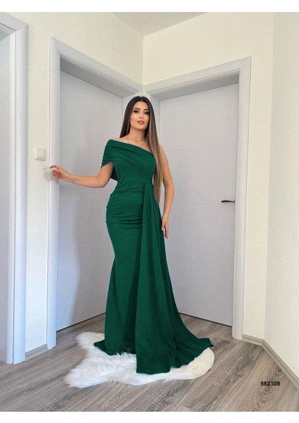 Esnek Kumaş Tek Omuz Yan Kuyruk Detaylı Balık Kesim Abiye ve Mezuniyet Elbisesi Zümrüt 582108