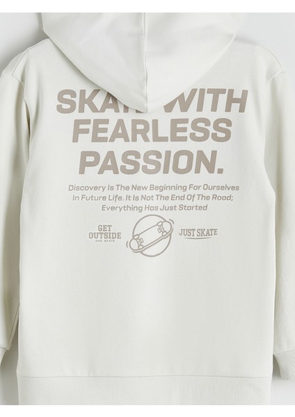 Yeni Sezon Kapüşonlu Baskılı Erkek Çocuk Fermuarlı Sweatshirt modelleri