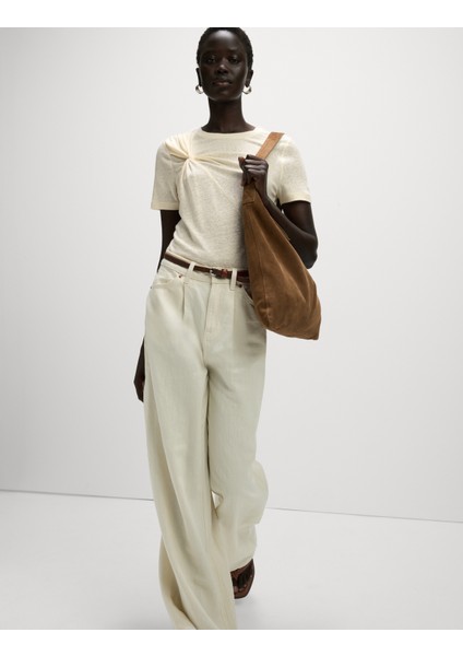 Keten Karışımlı Bisiklet Yaka Burgu Detaylı T-Shirt fiyatları