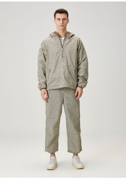 Çok Renkli Monogram Desenli Yağmurluk fiyatları