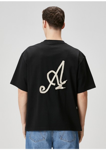 Siyah Logo Form Bağcıklı Organik Pamuk T-Shirt fırsatları