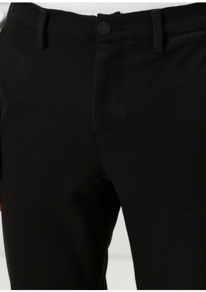 Siyah Dokulu Chino Pantolon fırsatları