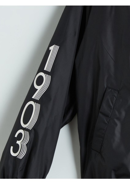 Yeni Sezon Kapüşonlu Beşiktaş Baskılı Erkek Çocuk Yağmurluk modelleri