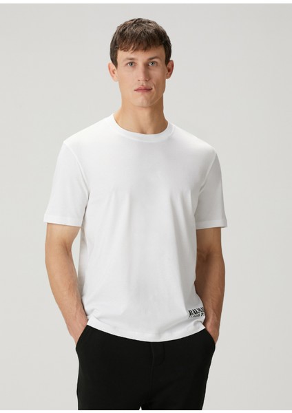Beyaz Logo Baskılı T-Shirt