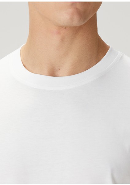 Beyaz Logo Baskılı T-Shirt indirimleri