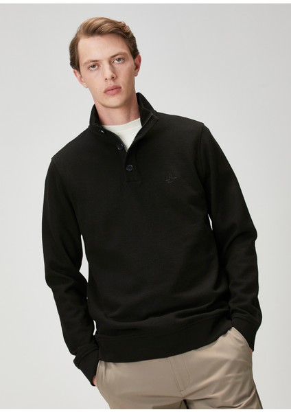 Siyah Yakası Fermuarlı Sweatshirt modelleri
