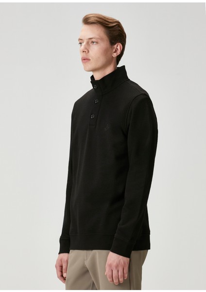 Siyah Yakası Fermuarlı Sweatshirt fırsatları