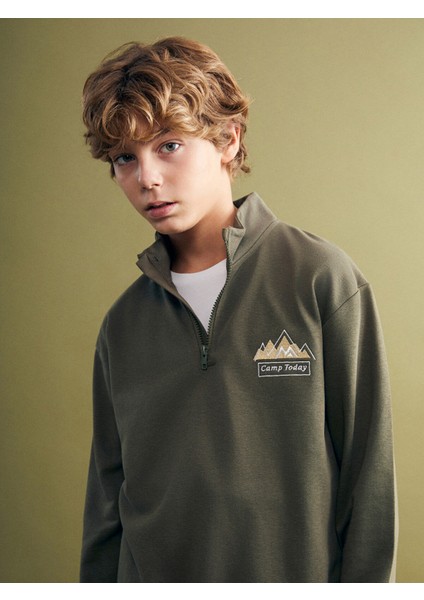 Yeni Sezon Dik Yaka Erkek Çocuk Sweatshirt