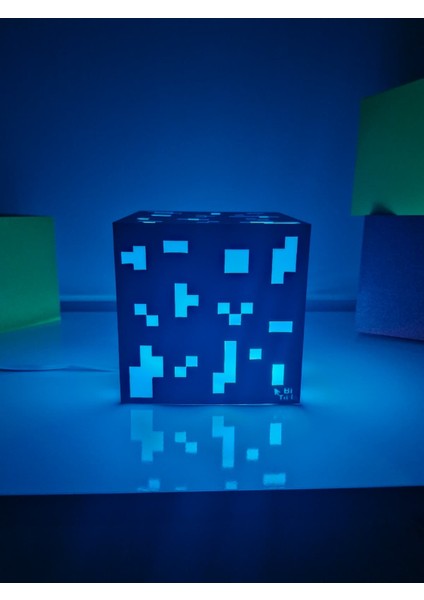 Özelleştirilebilir Minecraft Tarzı Dekoratif Küp Masa ve Gece Lambası, Mavi Renkli