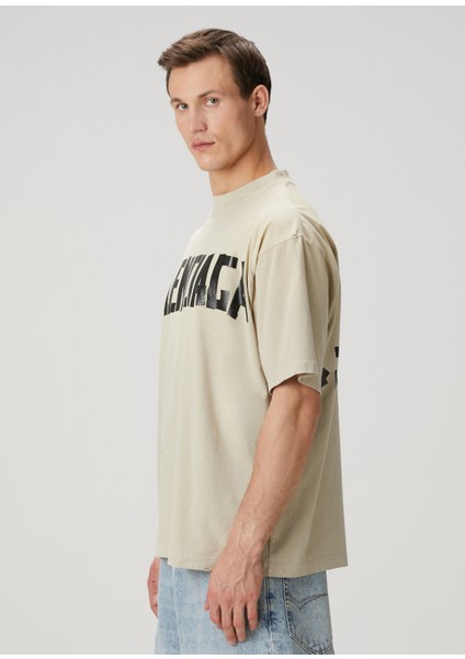 Bej Logo Baskılı T-Shirt modelleri