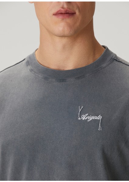 Antrasit Logo Nakışlı Organik Pamuk T-Shirt indirimleri